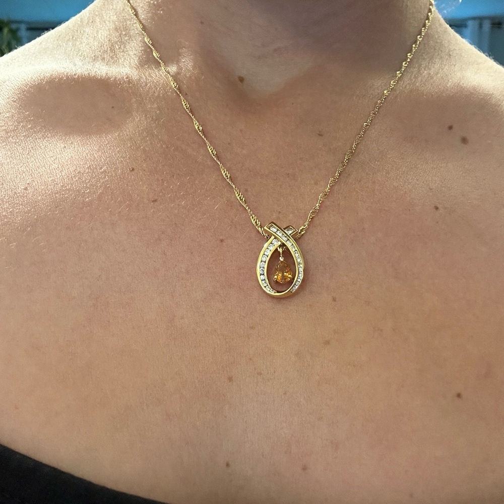 Pear shaped citrine pendant
